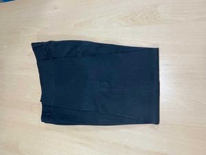 Almost New Peter England Men Trousers