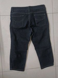 Dark Wash Denim Capri Pants