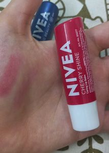 Nivea 4 Lipbalm Combo