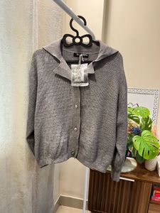 Elegant Grey Knit Cardigan