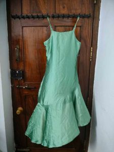 One Piece Satin Midi Dress 💚