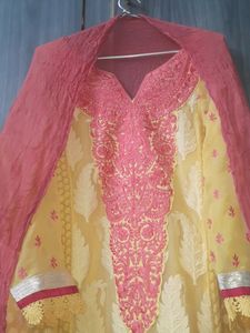 Beautiful Embroidery Suit Pant With Duptta