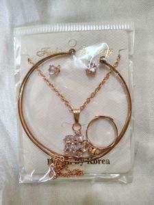 Necklace &amp; Earring Set
