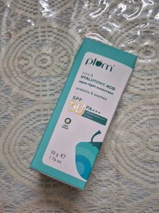 Plum Cica & Hyaluronic Sunscreen
