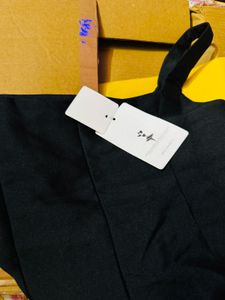 Very Beautiful Dress Black In Colour Size - Small