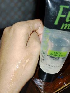 Huda Beauty Fit Me! Primer