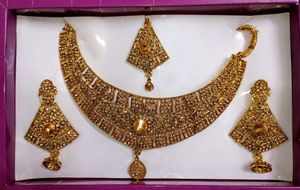 Elegant Gold-Tone Jewelry Set