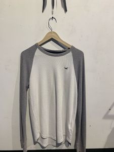 Hollister Long Sleeve T-Shirt