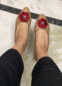 Floral Embellished Ballet Flats