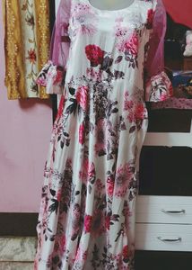 😍Beautiful Printed Gown For Girls &amp; Women&#39;s🥰