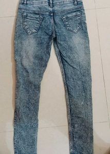 Jeans With 3 D Effect