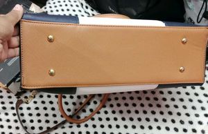 MICHAEL KORS Leather Handbag