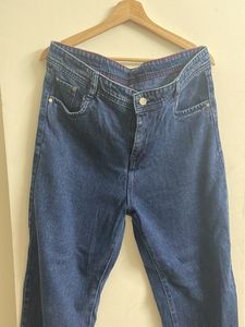 Wide Leg Jeans.. Fits Size 34-36