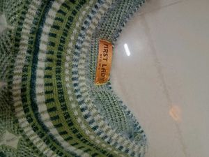 Green Geometric Knit Poncho