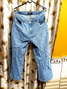 Light  Wide Leg Jeans