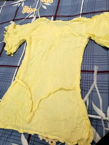 Yellow Top With Ruffle Sleeves💛✨️