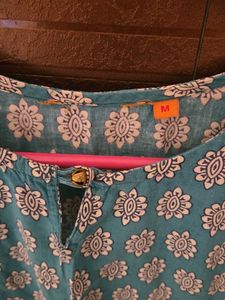 Floral Print Kurta (Knee Length)🩵💚