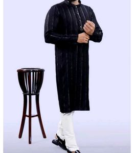 Men&#39;s Black Striped Kurta