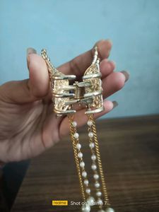 Butterfly Clutcher