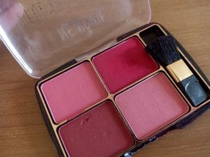 New girl Eyeshadow