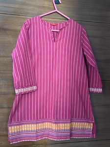 Thick cotton top from W