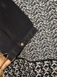 Flawless Black &amp; White Top