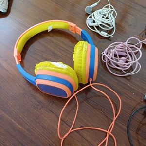 Set Of 6 Earphones/ Headphones (Used And Damaged)