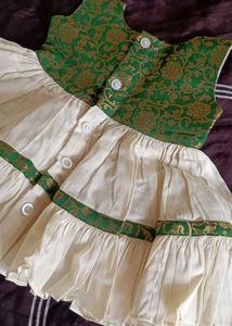 Baby girl Dress freebies added+free delivery