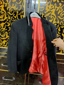 BLACK BLAZER for Formal & Casual Use In WINTERS