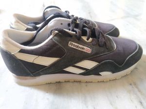 Reebok Classic Sneakers – Size UK 7 | Pre-owned