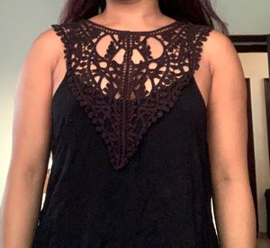 Lace Detailed Black Tank Top