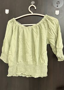 Boat Neck/ Off Shoulder