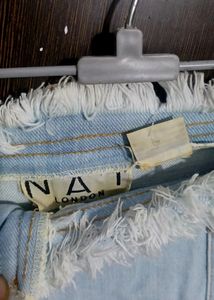 Women&#39;s Jeans
