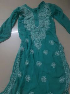 Chikankari embroidered Kurta| Lucknow | Georgette.