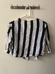 Black-white Crop Top With Over Jacket