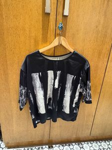 Abstract Print Top