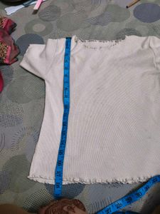 White Basic T-Shirt for 4-6 years girl