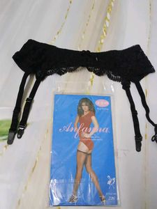 (1037)Vintage Black Lace Garter Belt