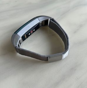 Fitbit Alta(Not Working)!