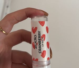 Zudio Cranberry Lip Balm