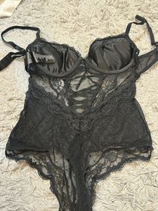 H&amp;M Lace Bodysuit 🔥