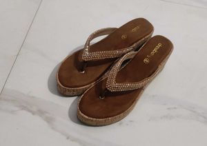 DRESSBERRY STONE WORK WEDGES
