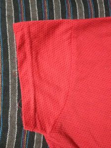 Red Basic Tee❤ Great In Look