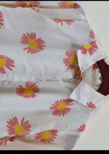 Floral Print Tie-Front Top