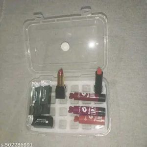 LIPSTICK SET .