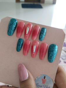Teal Glitter &amp; Ombre Press-On Nails