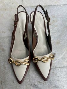 Charles &amp; Keith Heels