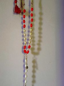 Red Beads And Pearl Set.