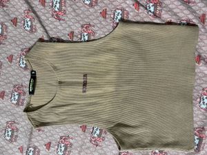 Burger bae Top In New Condition