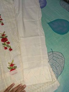 Elegant White Embroidered Kurti